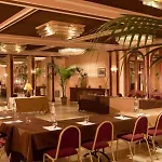 & Oceania L'univers 酒店 4*