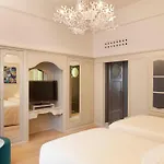 Hotel & Oceania L'univers