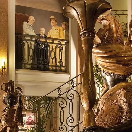 & Oceania L'univers Hotel Tours