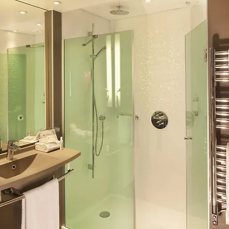 & Oceania L'univers Hotel
