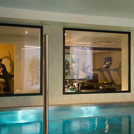 & Oceania L'univers Hotel Tours