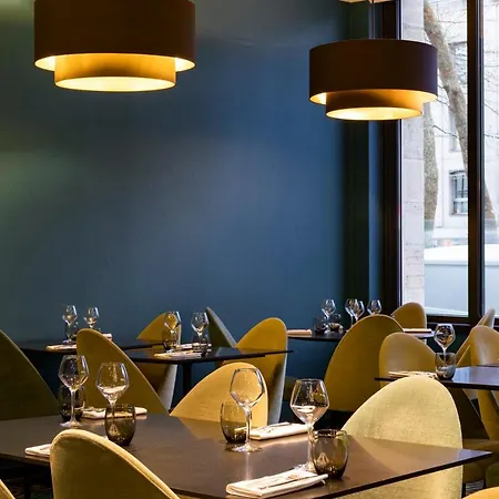 & Oceania L'univers 4* Tours