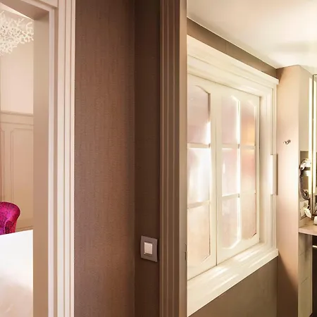 & Oceania L'univers Hotel