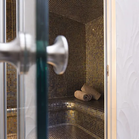 Hôtel&spa Oceania L'univers Hotel