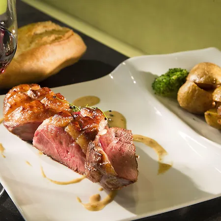 & Oceania L'univers Hotel 4*