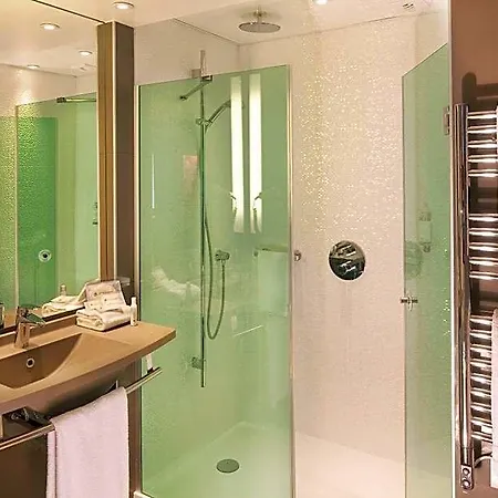 Hotel & Oceania L'univers 4*