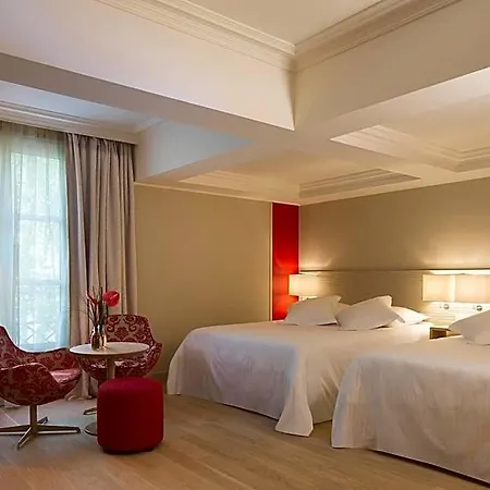Hotel & Oceania L'univers 4*