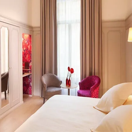 Hotel & Oceania L'univers