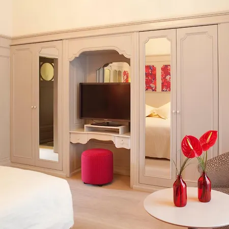 Hotel Hôtel&spa Oceania L'univers 4*