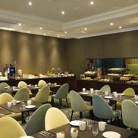 & Oceania L'univers Hotel Tours