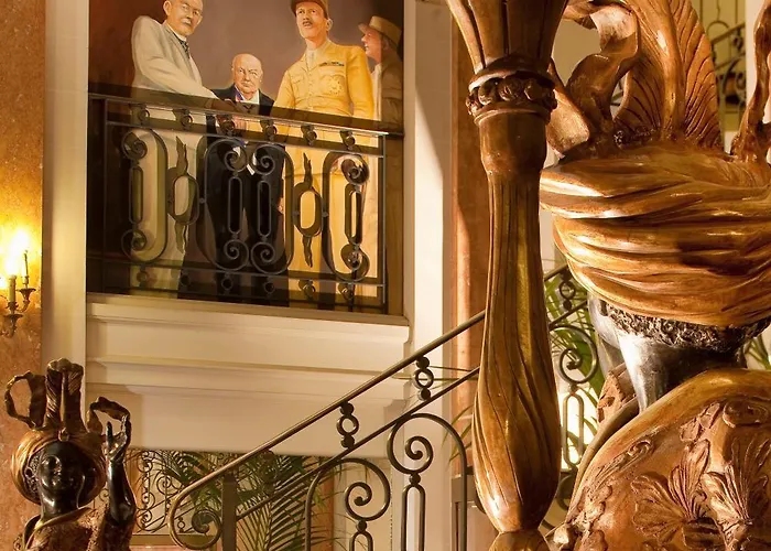 & Oceania L'univers Hotel Tours