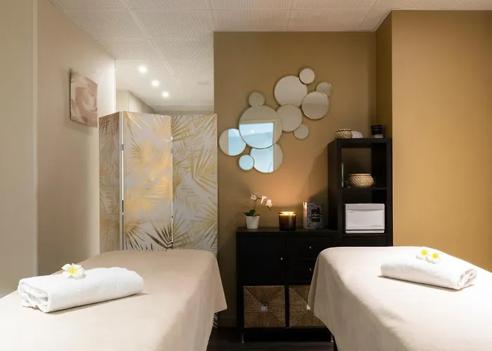 & Oceania L'univers Hotel