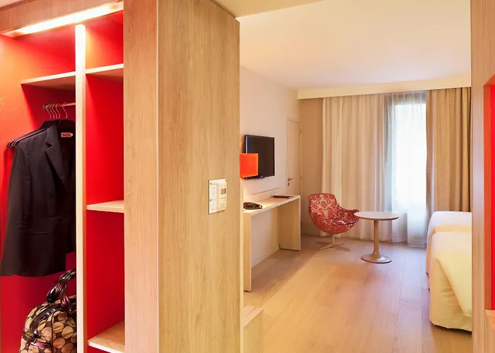 & Oceania L'univers Hotel 4*