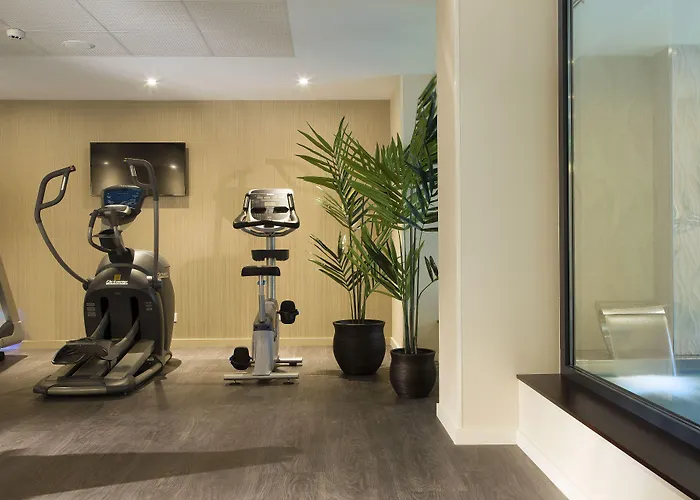 & Oceania L'univers 4*