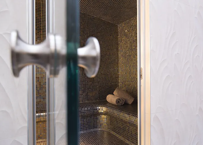 & Oceania L'univers Hotel