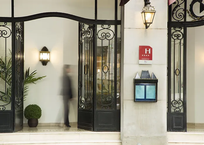 מלון & Oceania L'univers