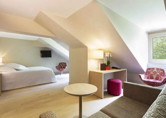 & Oceania L'univers 4*