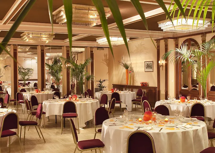 & Oceania L'univers 图尔