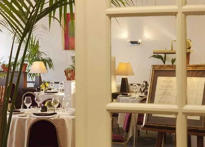 & Oceania L'univers Hotel 4*