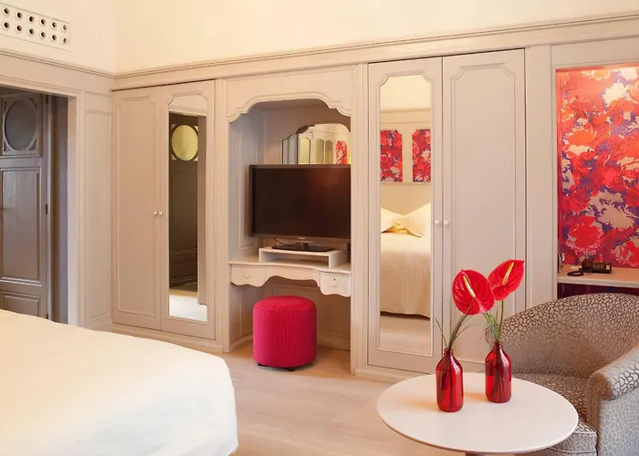 酒店 & Oceania L'univers 4*