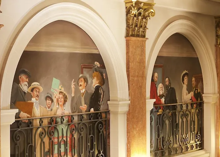 Hotel & Oceania L'univers